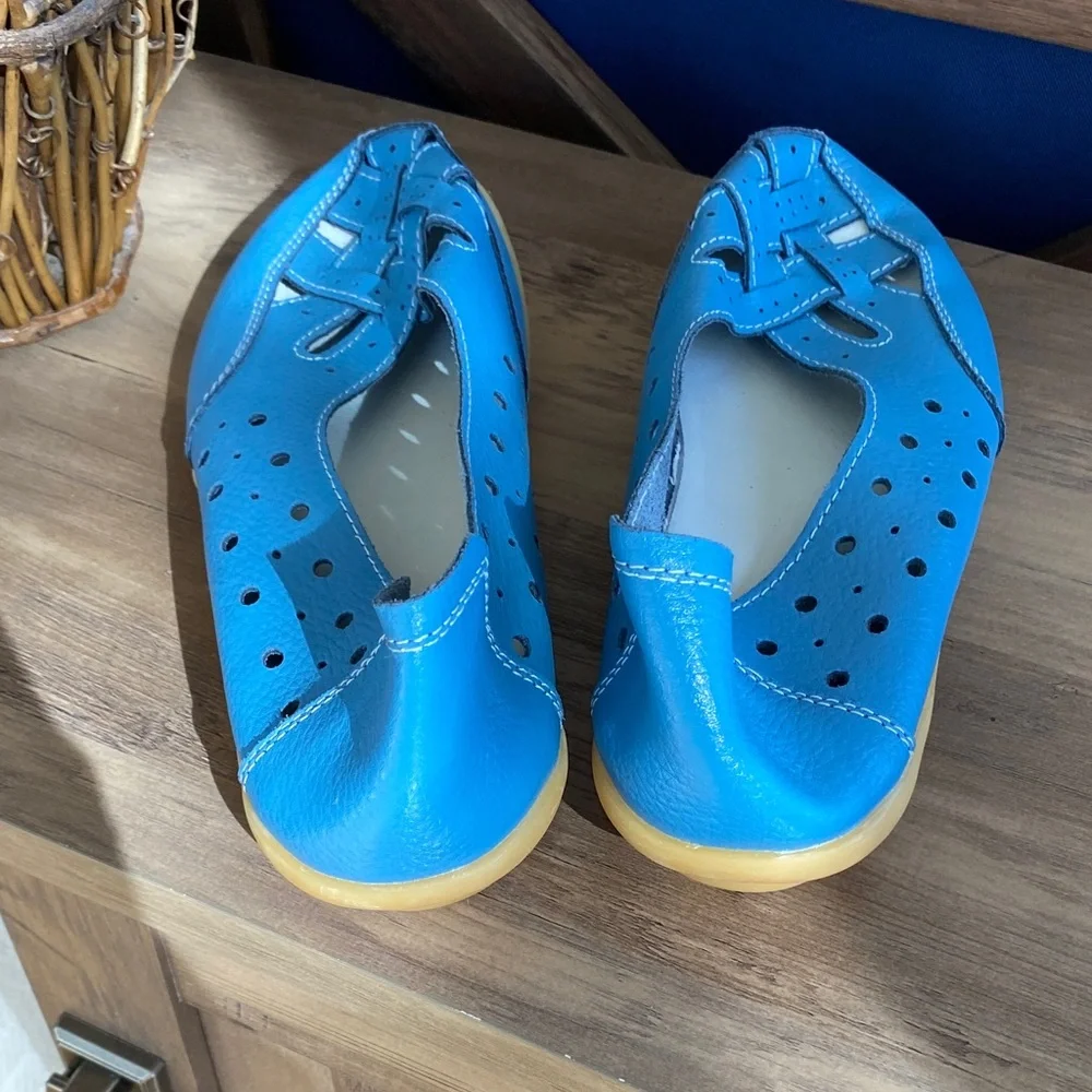 🍀 Bright Blue Perforated Leather Slip-On Flats